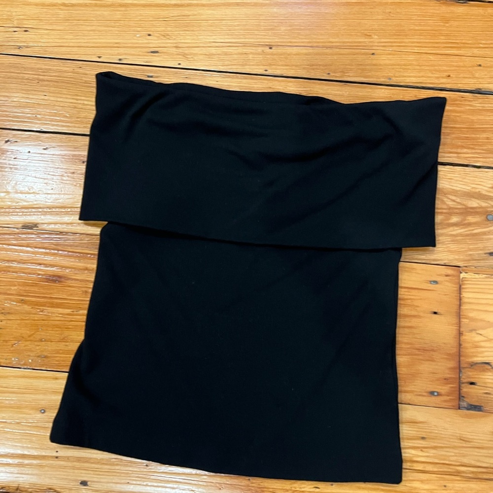 Club Monaco Off Shoulder Short Sleeve Shirt